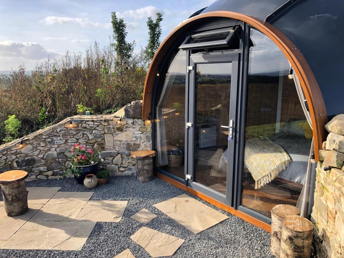 Hilltop Hideaway - Secluded Pod With Private Hot Tub Newry Exterior photo